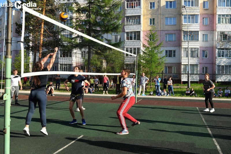 Волейбол во двор
