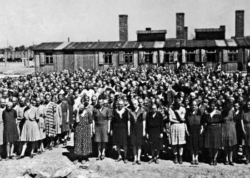 27 января: Советская Армия освободила несколько нацистских лагерей смерти