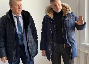 Зампред правительства республики Кирилл Бычков работает в Алданском районе