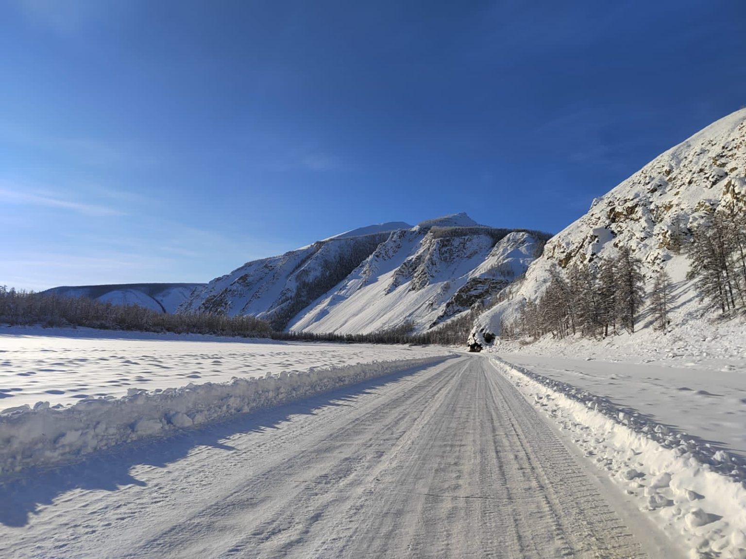 Arctic road