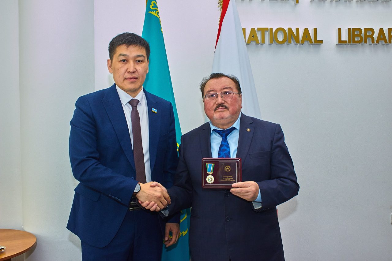 Якутия и Казахстан укрепляют литературные связи